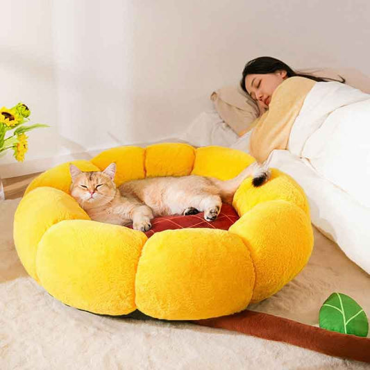 Flower Design Pet Nest Bed for Dogs & Cats - Le Frenchie Flair
